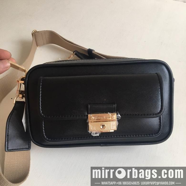 Michael Kors Bags BRADSHAW 22X13X6cm 090305 DY 1