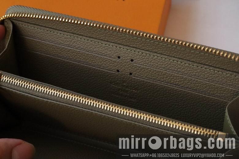 1:1 Louis Vuitton Bags M82338 20X9X2cm XM
