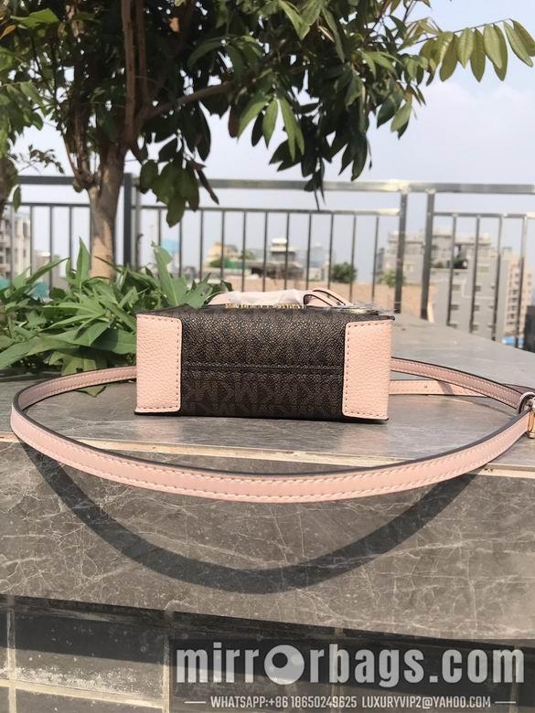 Michael Kors Bags 15X17X7cm 102401 EY