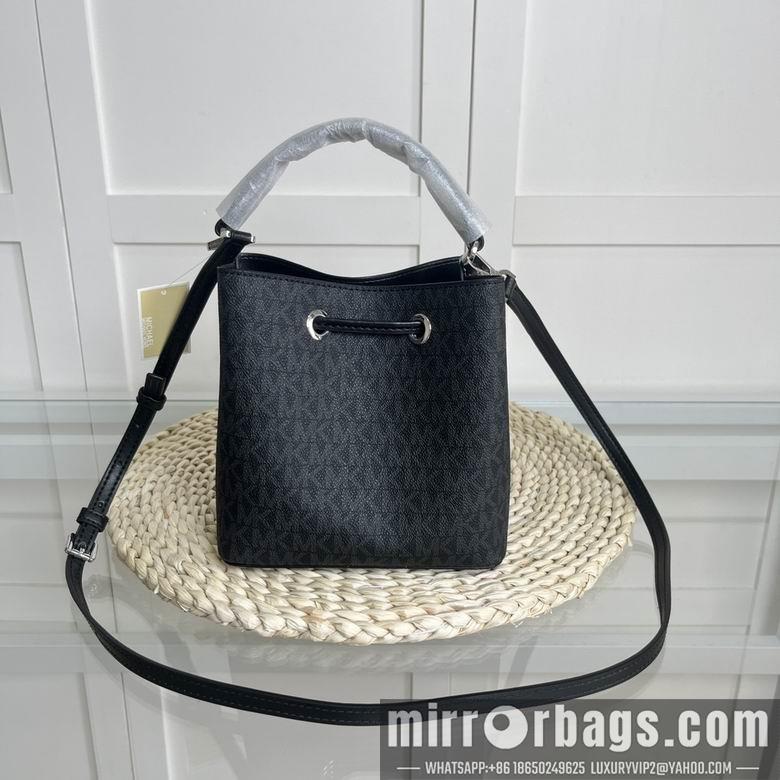 Michael Kors Bags 18X18X10cm 072702 EY 4colour