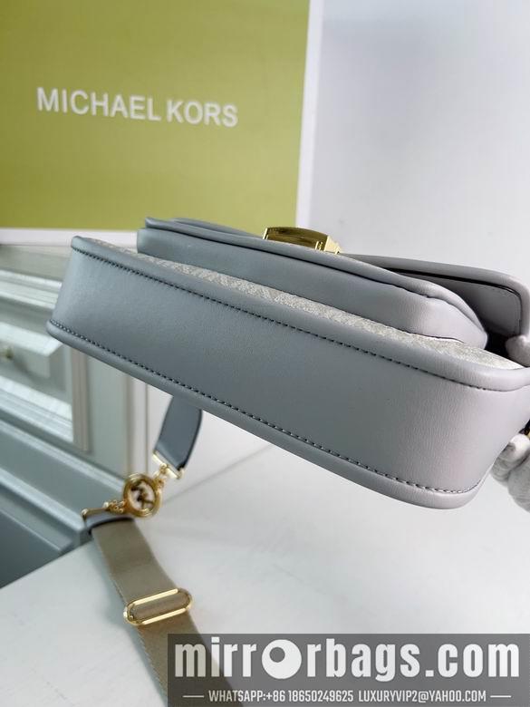 Michael Kors Bags Bradshaw 2101 24X8X16cm DY 3