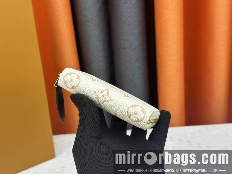 1:1 Louis Vuitton Bags M83094 11X8X2cm XM