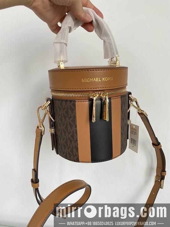 Michael Kors Bags 14X14X15cm 090926 DY 3