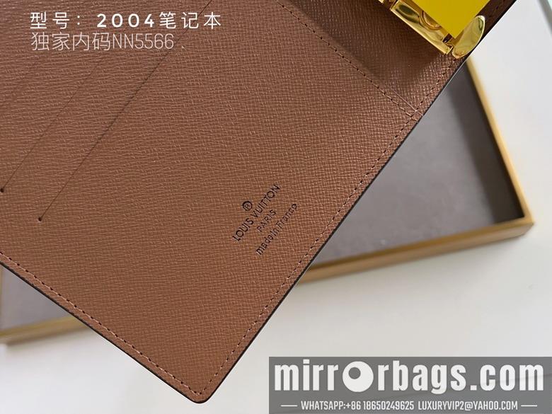 1:1 Louis Vuitton Bags 2004 14x8cm zy