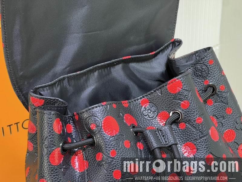 1:1 Louis Vuitton Bags Christopher M21978 38x44x21cm ss