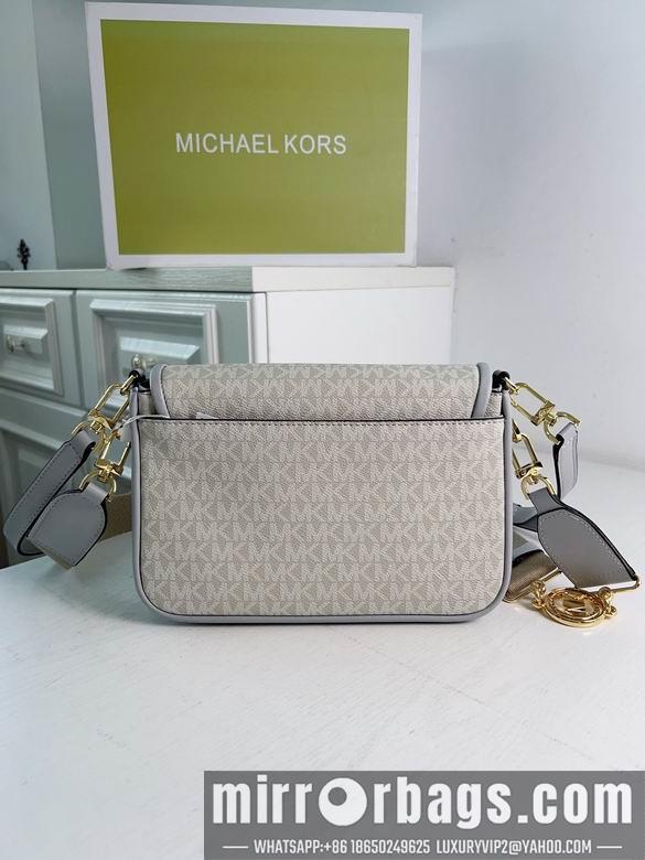 Michael Kors Bags Bradshaw 2101 24X8X16cm DY 3