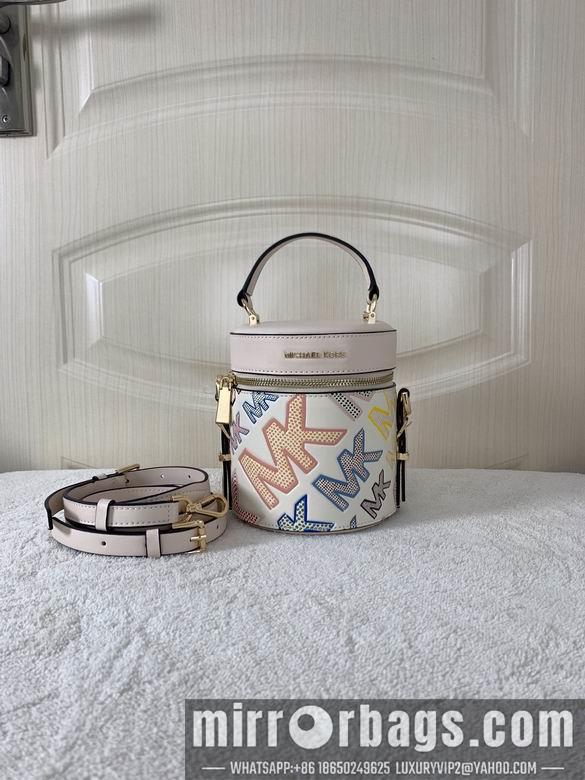 Michael Kors Bags 14X14X15cm 090926 DY 4