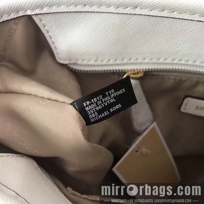 Michael Kors Bags 22X19X10cm 083012 DY