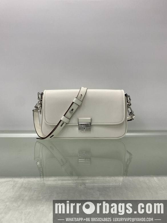 Michael Kors Bags Bradshaw 26X14X4cm 091106 DY 10