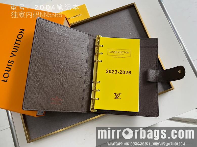 1:1 Louis Vuitton Bags 2004 14x8cm zy3