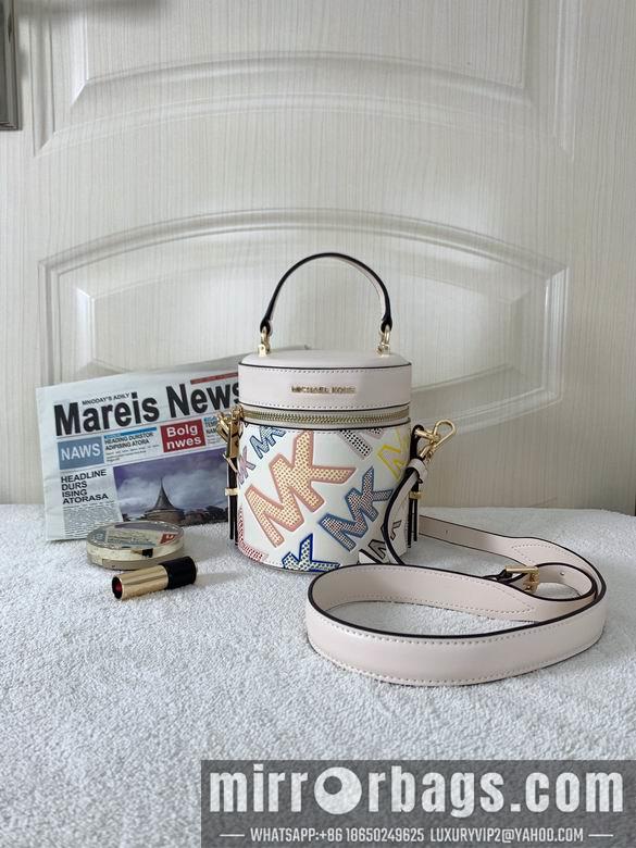 Michael Kors Bags 14X14X15cm 090926 DY 4