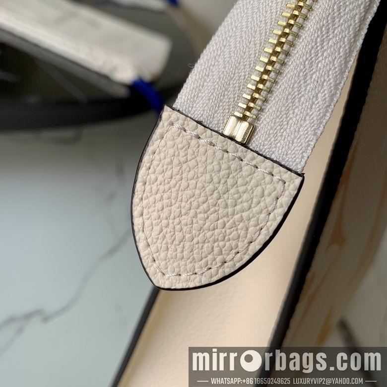 1:1 Louis Vuitton Bags M80504 25X20X5.5cm