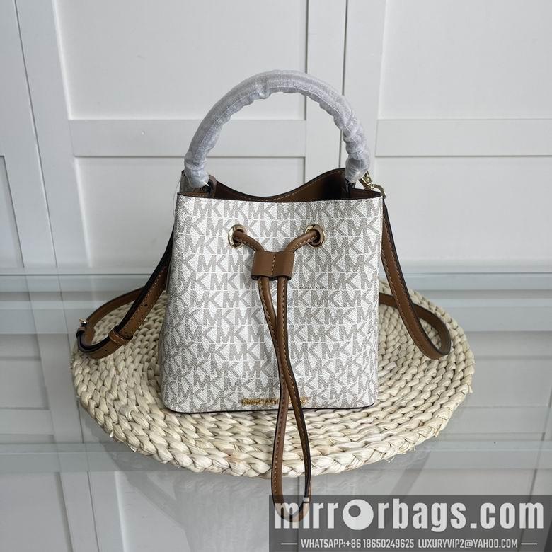 Michael Kors Bags 18X18X10cm 072702 EY 4colour