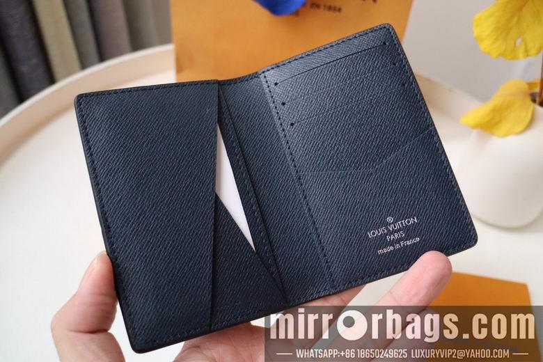 1:1 Louis Vuitton Bags M30985 8X11X1cm YG 3色