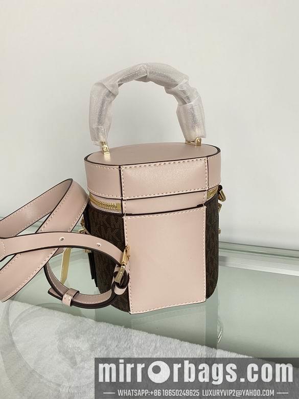Michael Kors Bags 14X14X15cm 090926 DY 2