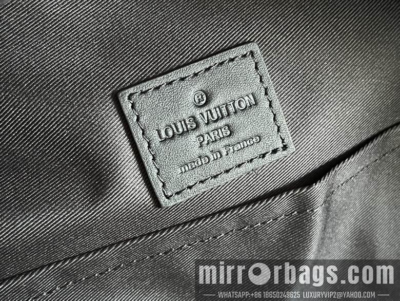 1:1 Louis Vuitton Bags M46109 33X41X18cm XM
