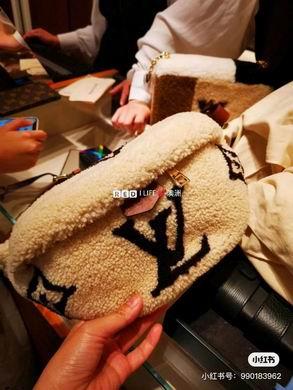 1:1 Louis Vuitton Bags SS43644 37X14X13