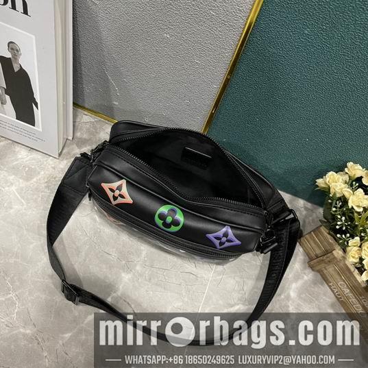 1:1 Louis Vuitton Bags Comet M22495 21.5x14x7.5cm ss