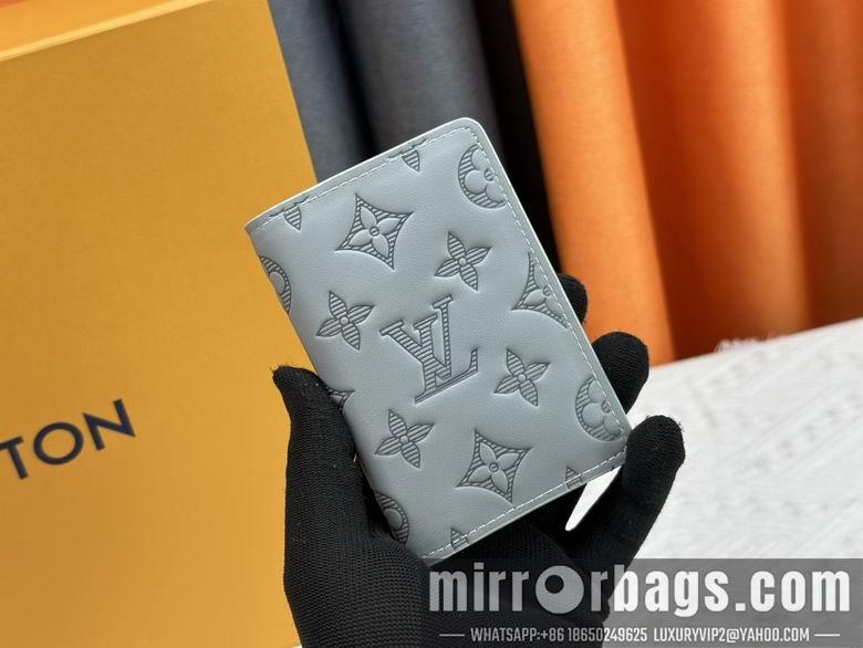 1:1 Louis Vuitton Bags M62899 8X11X1cm XM