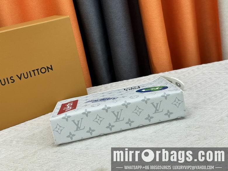 1:1 Louis Vuitton Bags M67820 26X20X5cm XM 2colour