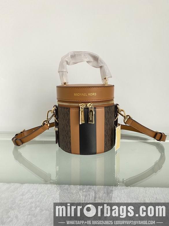 Michael Kors Bags 14X14X15cm 090926 DY 3