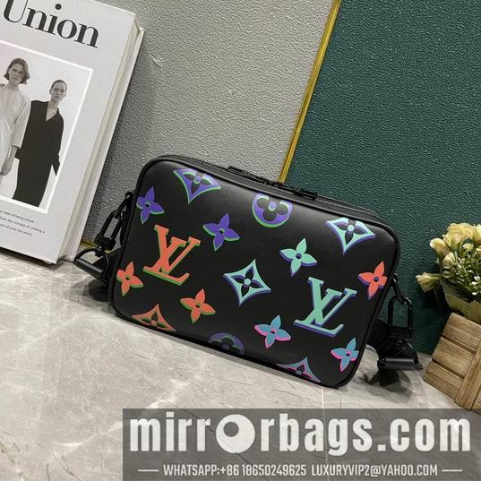 1:1 Louis Vuitton Bags Comet M22495 21.5x14x7.5cm ss