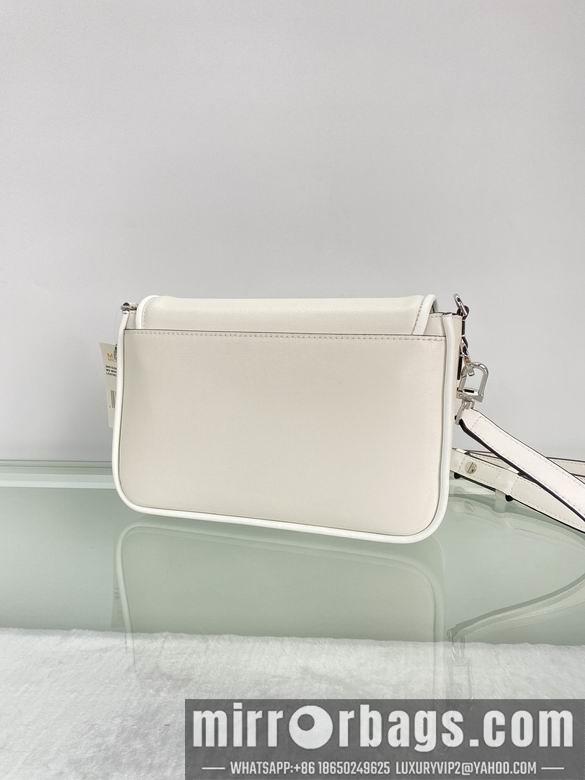Michael Kors Bags Bradshaw 24X7X16cm 090409 DY 6