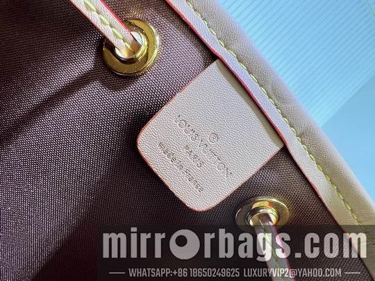 1:1 Louis Vuitton Bags M42224 26x27x18cm ss