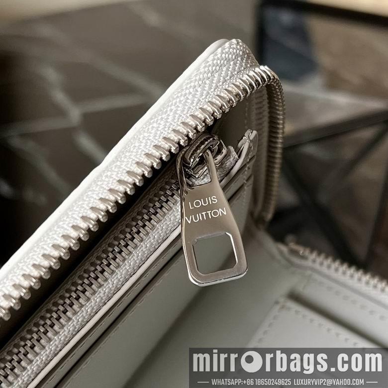 1:1 Louis Vuitton Bags M82597 20X10X2cm