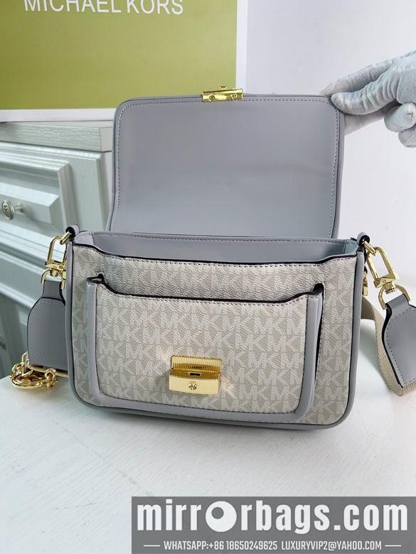 Michael Kors Bags Bradshaw 2101 24X8X16cm DY 3