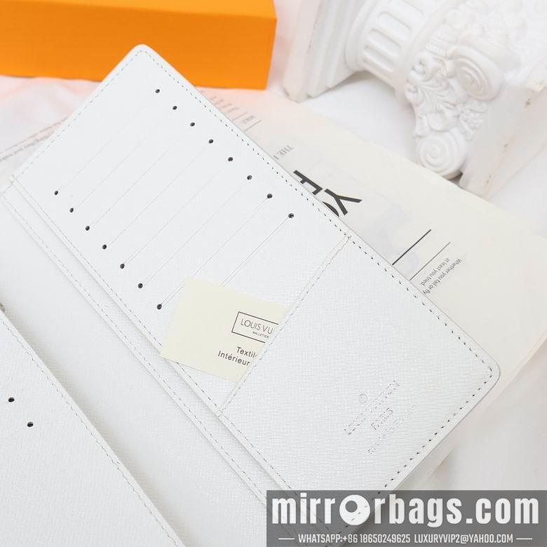 1:1 Louis Vuitton Bags 82592 19X10X1.5cm YG 2colour