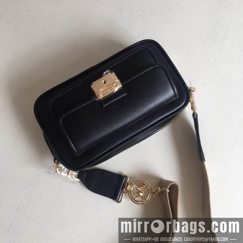 Michael Kors Bags BRADSHAW 22X13X6cm 090305 DY 1