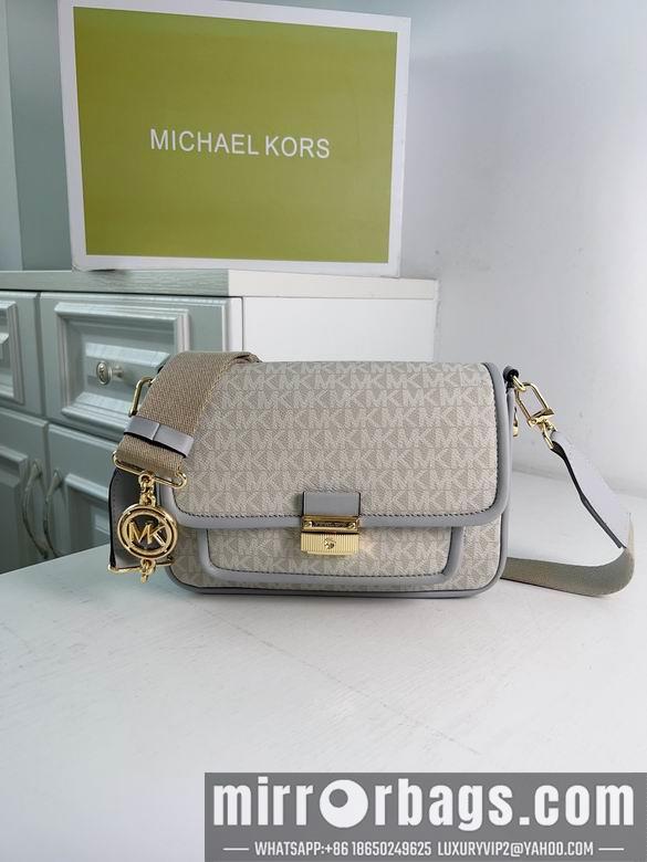 Michael Kors Bags Bradshaw 2101 24X8X16cm DY 3
