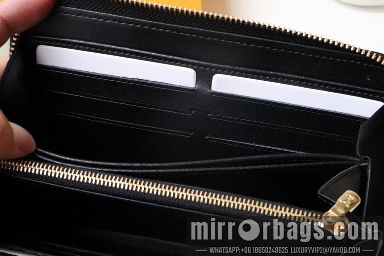 1:1 Louis Vuitton Bags M82233 19.5X10.5X2.5cm XM
