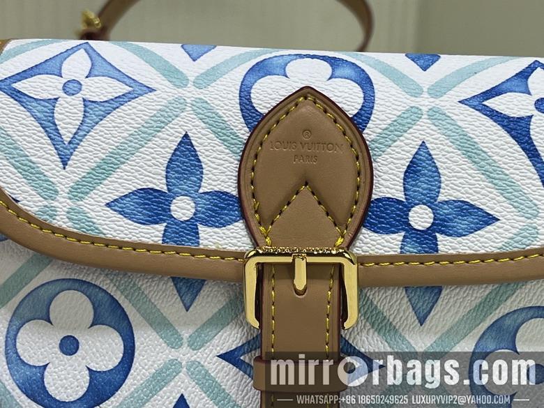 1:1 Louis Vuitton Bags Pool M83300 19x10.5x6cm ss1