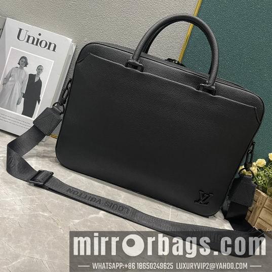 1:1 Louis Vuitton Bags Pilot M23778 39x29x6cm ss