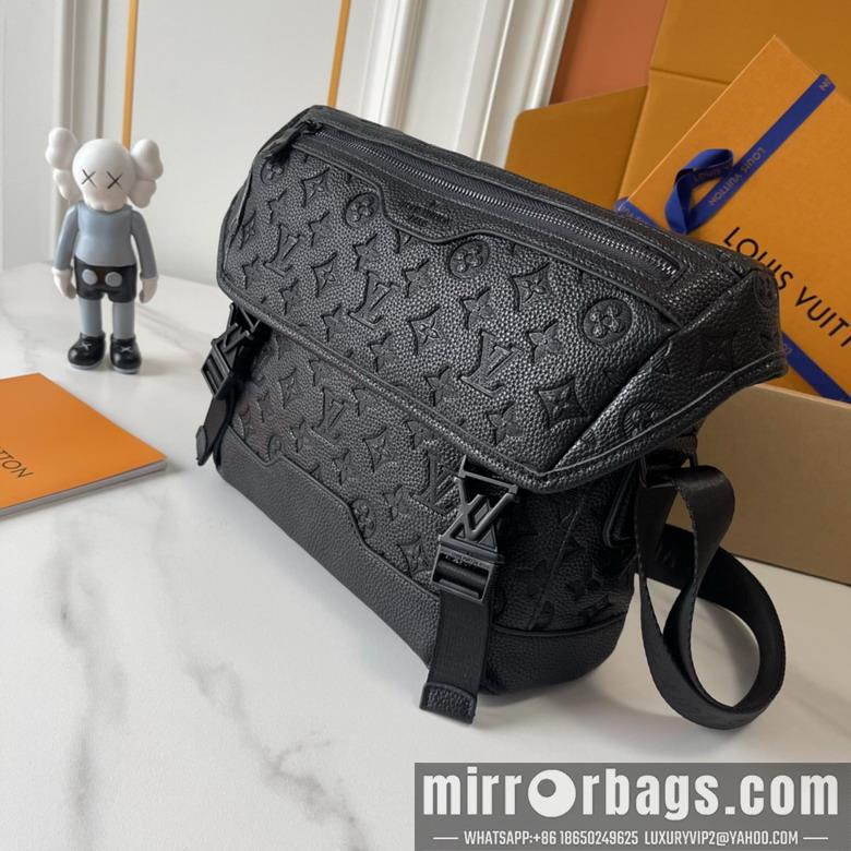1:1 Louis Vuitton Bags Voyager M25121 33x22.5x11cm ss