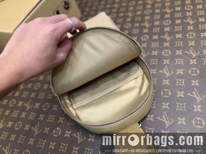 1:1 Louis Vuitton Bags M23765 20X30X4cm XM