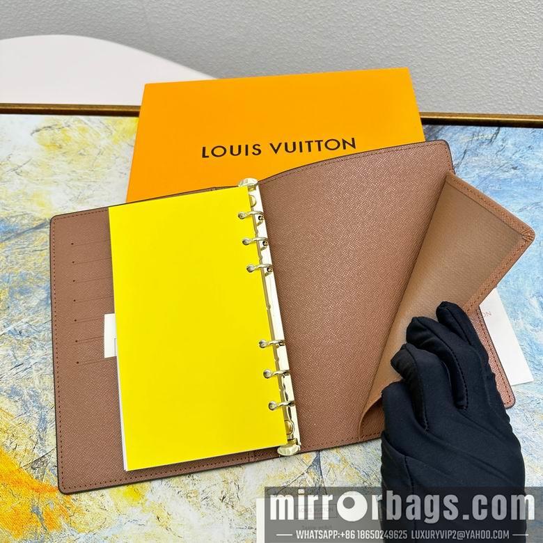 1:1 Louis Vuitton Bags M20004 14X18cm ZC 6