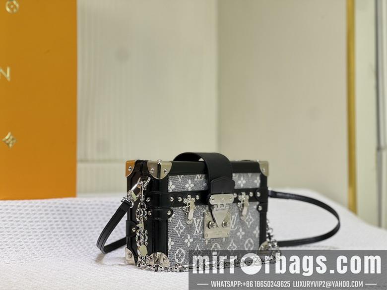 1:1 Louis Vuitton Bags Malle M21462 20x12.5x5cm ss