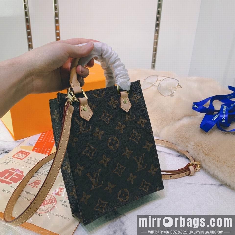 1:1 Louis Vuitton Bags Petit Sac Plat M69846 ss