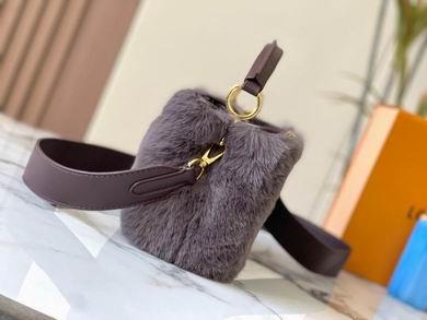 1:1 Louis Vuitton Bags Capucines M22387水貂毛21x14x8cm ss