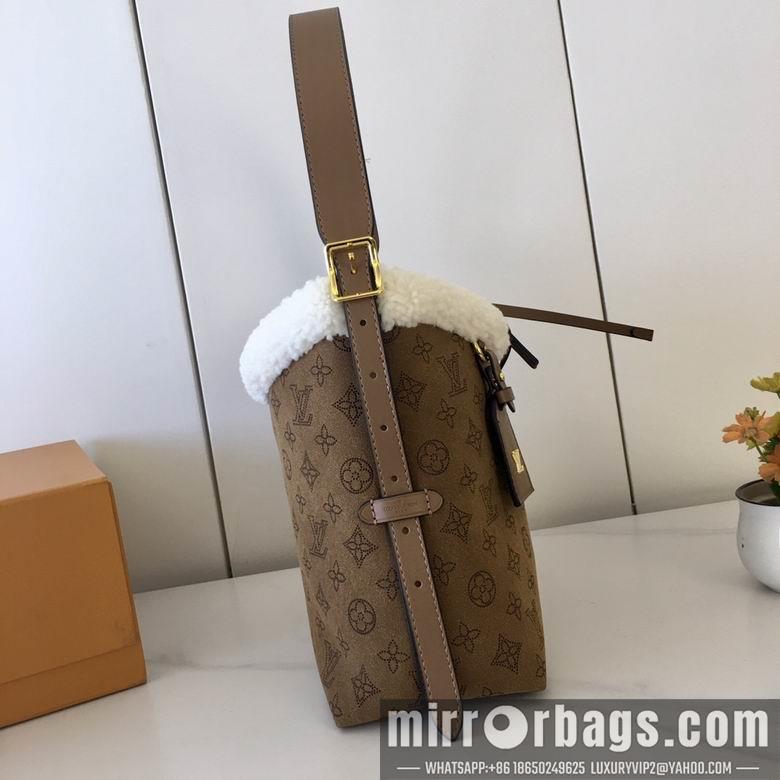 1:1 Louis Vuitton Bags M11843 M46203 29X12X24cm XMY 4colour
