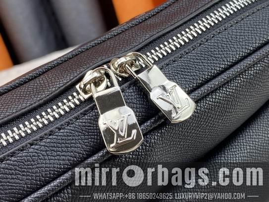 1:1 Louis Vuitton Bags Outdoor M30233 25x20x10.5cm zy