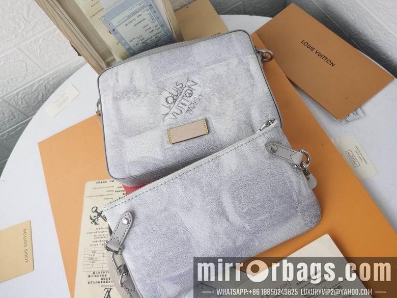 1:1 Louis Vuitton Bags M50068 25X18X4cm