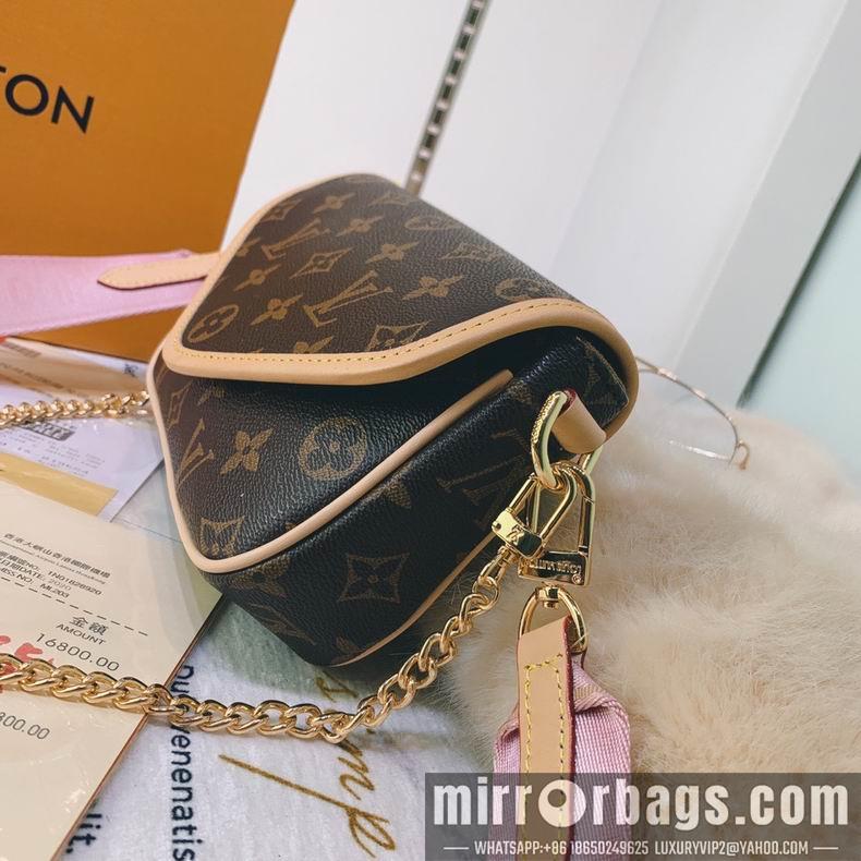 1:1 Louis Vuitton Bags Pochette Metis M56161 19x13x5 cm cs