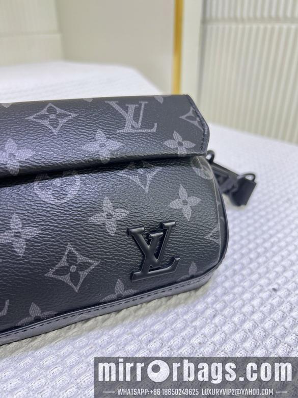 1:1 Louis Vuitton Bags Pilot M83563 20x12x5.5cm ss1.