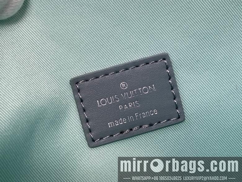 1:1 Louis Vuitton Bags M22637 18X11X6.5cm