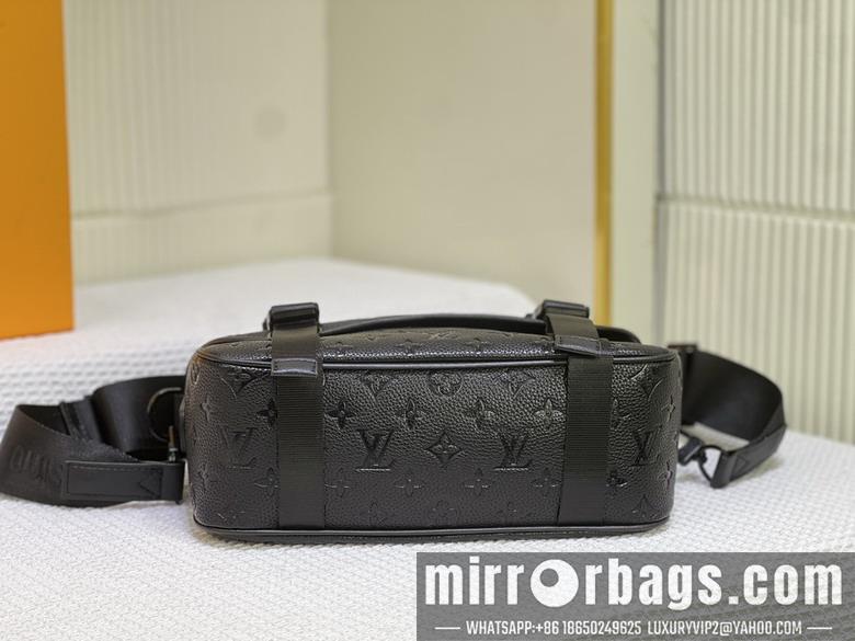 1:1 Louis Vuitton Bags Trail M46972 31x22x11cm ss