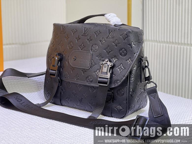 1:1 Louis Vuitton Bags Trail M46972 31x22x11cm ss